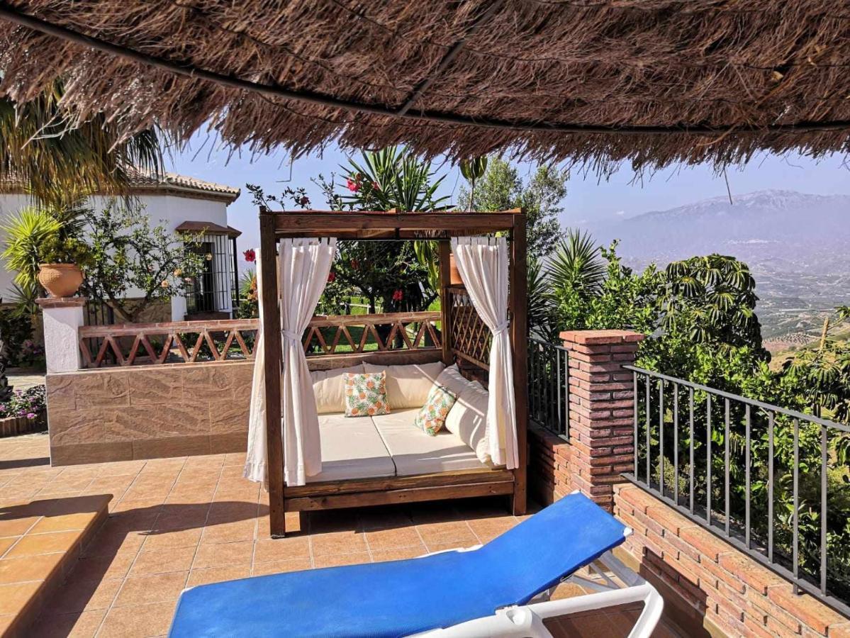Casa Mirador Las claras Con Piscina privada jardin y AireAcodicionado Iznate Exterior foto