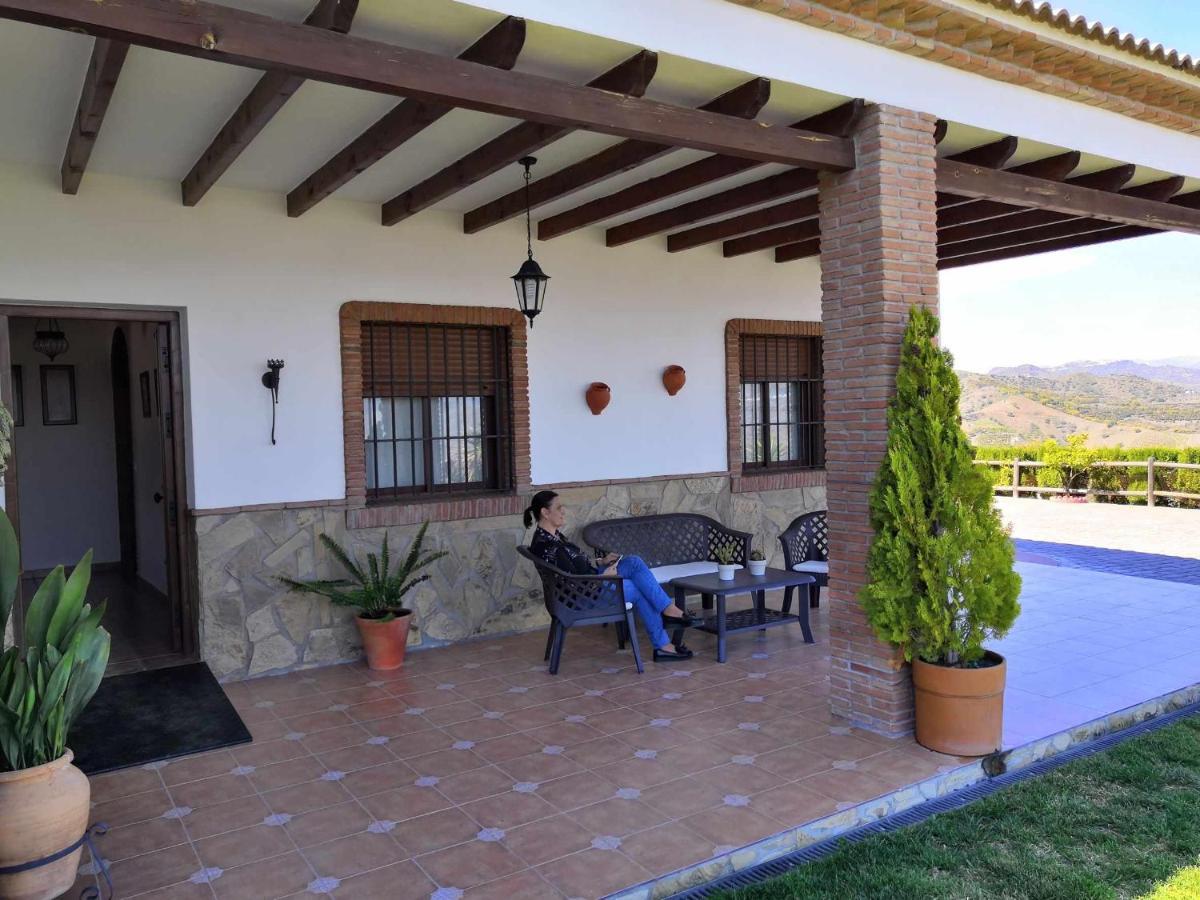 Casa Mirador Las claras Con Piscina privada jardin y AireAcodicionado Iznate Exterior foto